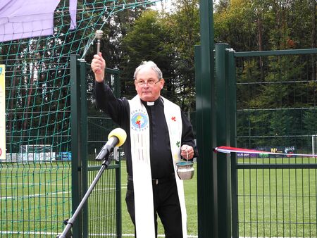 Nov Nogometni center in vse športne objekte je blagoslovil velesovski župnik in dekan Slavko Kalan
